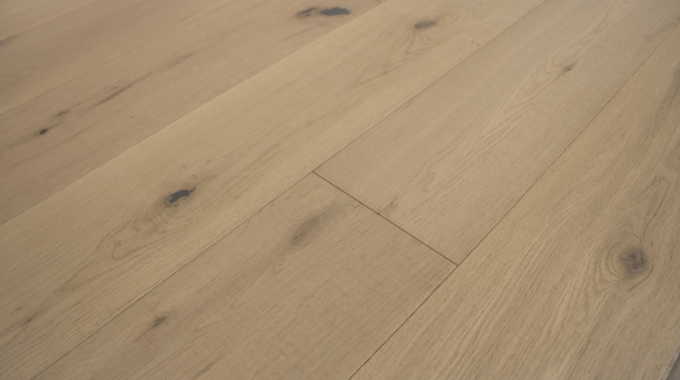 CLIFF | Oak